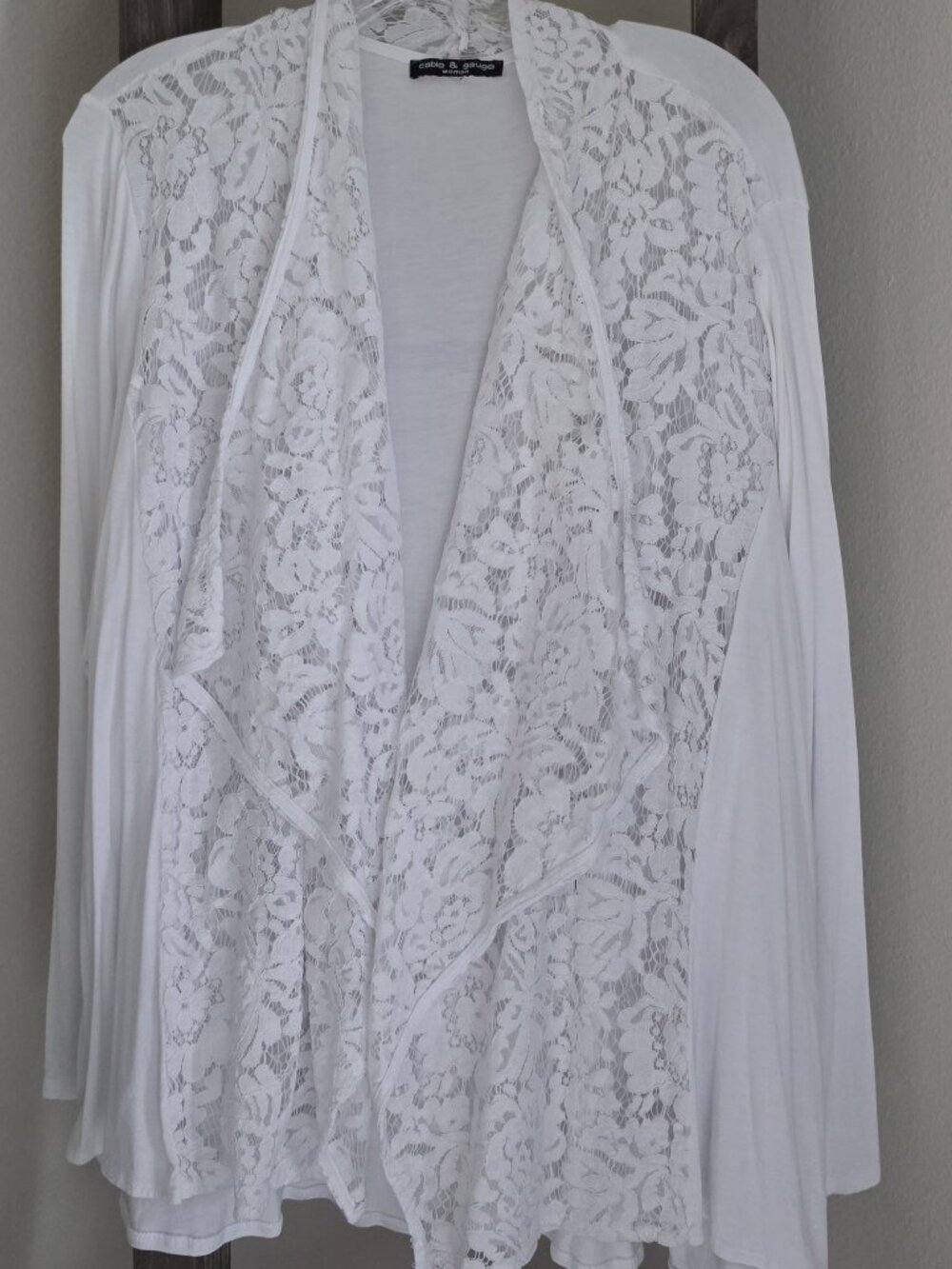 Cable and Gauge Size Large White Lace Long Sleeve Cover Up NWOT